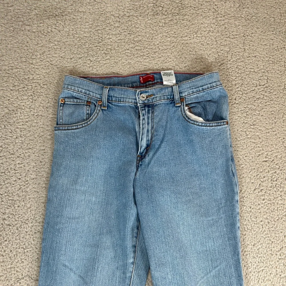 Levis Classic Relaxed Boot Cut Jeans‎ Y2K Light Wash Blue Size 10MIS L=M
